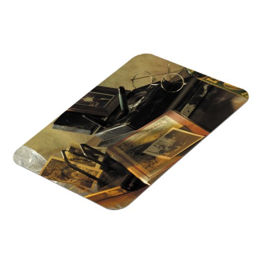 ヴィンテージアンティークと懐かしい記念品 マグネット (左側)