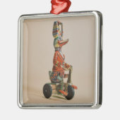 ヴィンテージアンティークのおもちゃが自転車に乗る メタルオーナメント (左)