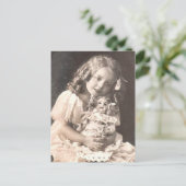 ヴィンテージアンティークポートレートの女の子とその人形 ポストカード (スタンド正面)