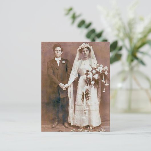 ヴィンテージアンティークロマンチックな新郎新婦の写真 ポストカード (スタンド正面)