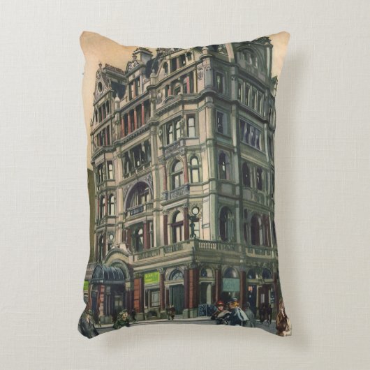 ヴィンテージアーキテクズクイーンズホテルライスタースクエア アクセントクッション (正面(垂直))