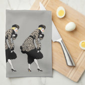 ヴィンテージアールデコレパード柄の女性 キッチンタオル (四つ折り)