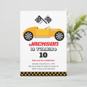 ヴィンテージイエローレースカーキッズボーイズ誕生日 招待状 (スタンド正面)