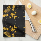 ヴィンテージイエロー、ブラックフローラのレトロパターン キッチンタオル (四つ折り)
