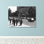 ヴィンテージイランのテヘラン市の通りと人 キャンバスプリント (インサイチュ (ウッドフロア))