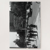 ヴィンテージイランのテヘラン市の通りと人 ジグソーパズル (縦)