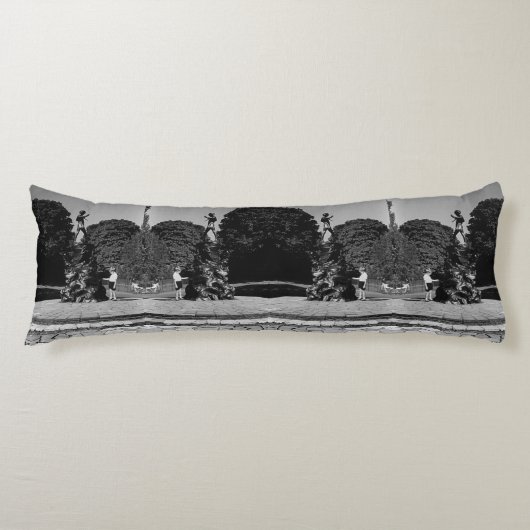 ヴィンテージイングランドロンドンピーターパン像ケンジントン ボディピロー (正面)