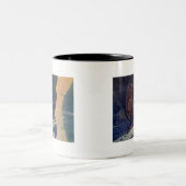 ヴィンテージインディアンカヌパドリングサンクラシック ツートーンマグカップ (中央)