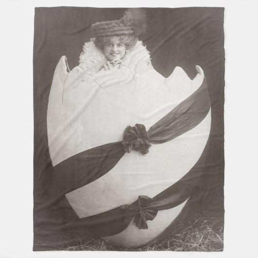 ヴィンテージイースターエッグレディ フリースブランケット (正面)