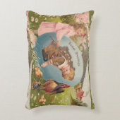 ヴィンテージイースタービクトリアンポストガール&ボーイ アクセントクッション (正面(垂直))