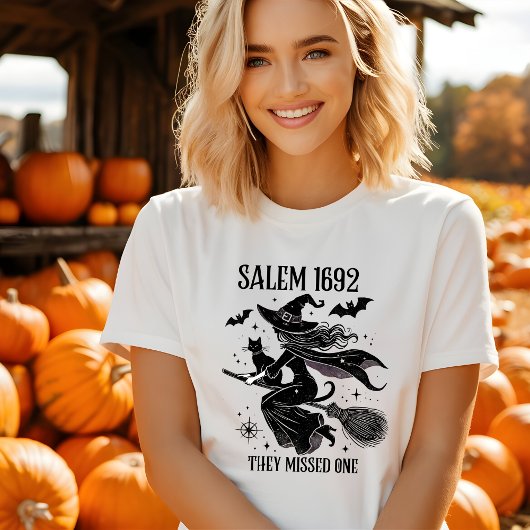 ヴィンテージウィッチ1692ハロウィーンTシャツ Tシャツ