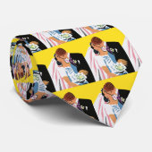 ヴィンテージウェディング、キスする新婦と新郎 ネクタイ (ロール)