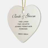 ヴィンテージウェディング、黄色の花フローラハチ牧草地 セラミックオーナメント (左)