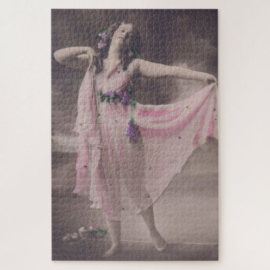 ヴィンテージエレガンスインピンクフローラドレス ジグソーパズル (縦)