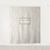 ヴィンテージエレガントスクリプトダマスクウェディングフォトネーム タペストリー (正面)