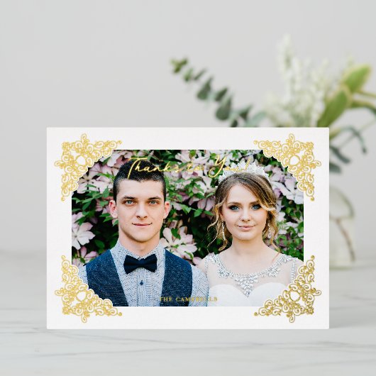 ヴィンテージエレガントフローリッシュフレームコーナー写真 箔招待状 (立ち正面)