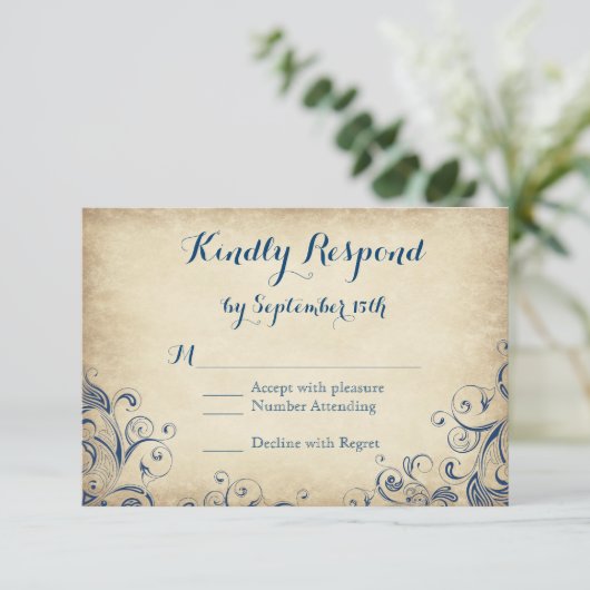 ヴィンテージエレガントブルーフローリッシュウェディングRSVPカード 出欠カード (スタンド正面)