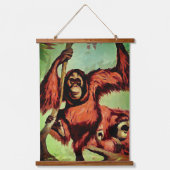 ヴィンテージオランウータンの木 –  吊り下げ型タペストリー (正面)