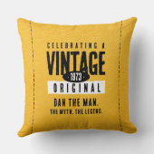 ヴィンテージオリジナルブラック金ゴールドレザー誕生年 クッション (裏面)