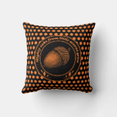 ヴィンテージオレンジブラック諺オークアコーンインクアート クッション (裏面)