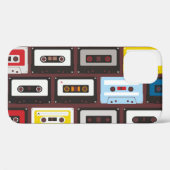ヴィンテージオーディオカセット、シームレスな背景。 Case-Mate iPhoneケース (裏面 (横))