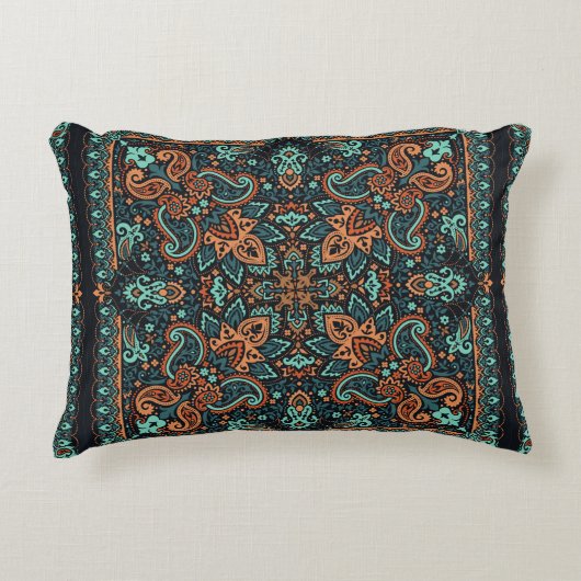 ヴィンテージオーナメントペイズリーバンダナシルクネックスカーフ  アクセントクッション (正面)