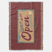 ヴィンテージオープン営業看板レトロカフェガレージ赤 スローブランケット (正面縦)