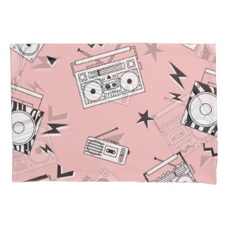 ヴィンテージカセットプレーヤー：レトロパターン。 枕カバー