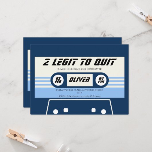 ヴィンテージカセットボーイの2歳の誕生日 招待状 (正面/裏面インサイチュ)