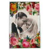 ヴィンテージカップル結婚のバラ抱き枕 ミディアムペーパーバッグ (正面)