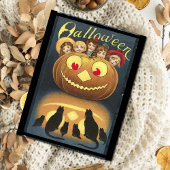 ヴィンテージカボチャに隠れるハロウィーンの子ども