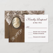 ヴィンテージカメオブローチレースウッドウェディングRSVPカード 出欠カード (正面/裏面)