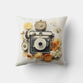 ヴィンテージカメラと花 クッション (裏面)