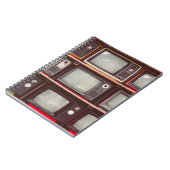 ヴィンテージカラフルテレビ、コーヒーショップ。 ノートブック (左側)