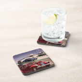 ヴィンテージカー、クラシックセダンのフリーウェイロードトリップ コースター (右側)