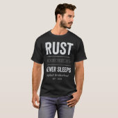 ヴィンテージガレージ錆は眠らないTシャツ Tシャツ (正面フル)