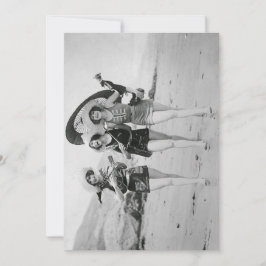 ヴィンテージガールフレンズで歌うビーチ