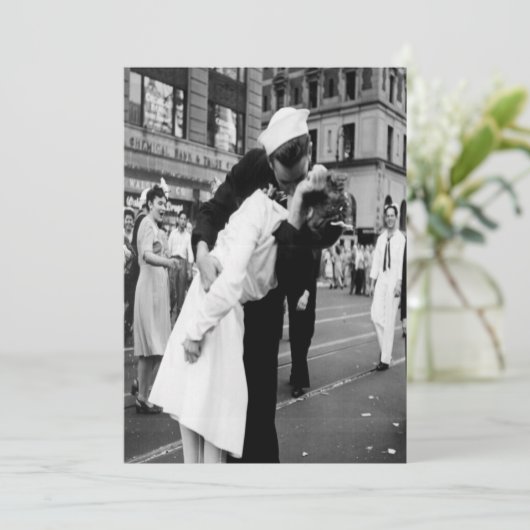 ヴィンテージキスをするカップルハグキス招待状 招待状 (スタンド正面)