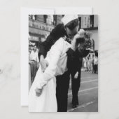 ヴィンテージキスをするカップルハグキス招待状 招待状 (裏面)