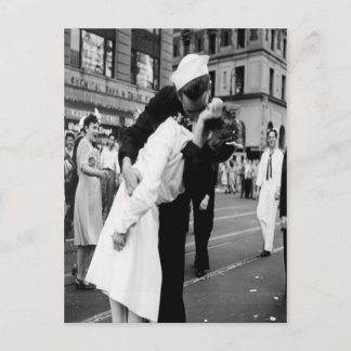 ヴィンテージキスをするカップル。ハグキスはがき ポストカード