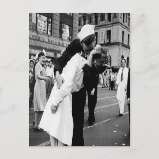 ヴィンテージキスをするカップル。ハグキスはがき ポストカード (正面)