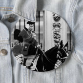 ヴィンテージクイーンエリザベスIIバッキンガムパレス1970 缶バッジ (インサイチュ)