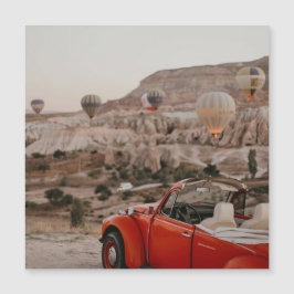 ヴィンテージクラシックレッドカーホットエアバルーンを見る