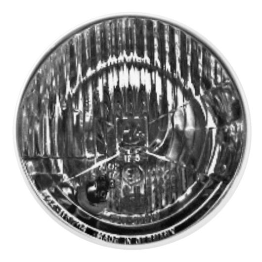 ヴィンテージクラシック車のヘッドライトのクロムの外観 セラミックノブ (正面)