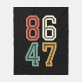 ヴィンテージクラシック86 47アンチトランプ2024インピーチ フリースブランケット (正面)