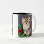 ヴィンテージクリスマスの子猫とホリー ツートーンマグカップ (正面右)