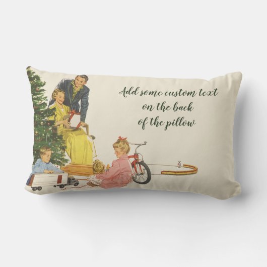 ヴィンテージクリスマスの朝、家族でプレゼントを開ける ランバークッション (裏面)