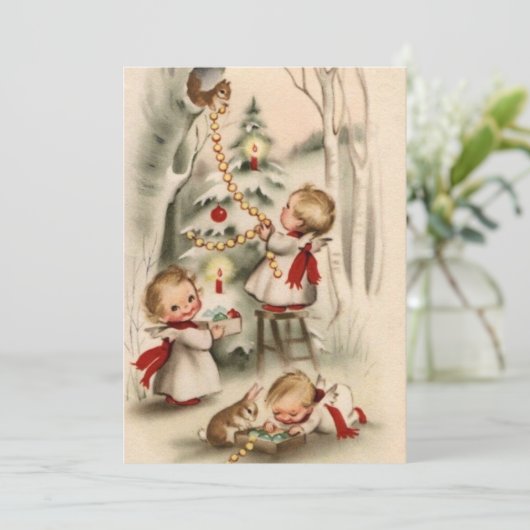ヴィンテージクリスマスの赤ちゃん天使がツリーを飾る シーズンカード (スタンド正面)