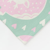 ヴィンテージクリスマスウッドランドピンクのグリーンアート フリースブランケット (角)