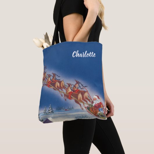 ヴィンテージクリスマス、サンタのトナカイが引く飛行するそり トートバッグ (クローズアップ)